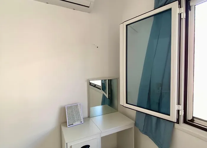 Batis Breeze * Corfu (city)